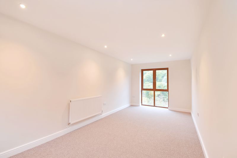 Bedroom- click for photo gallery